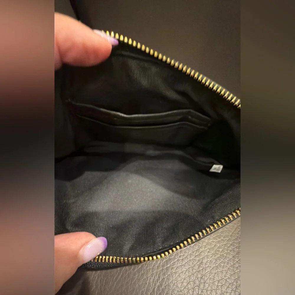Coach‎ Large Leather Wristlet